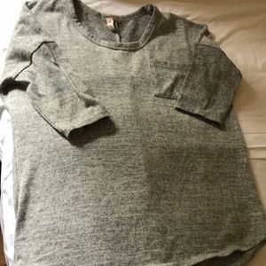 Misa short sleeved sweater size M